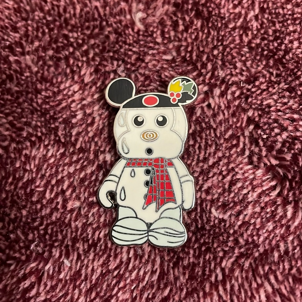 🔮3/$20 Mickey Mouse Winter Snowman Disney Pin Trading Limited Release